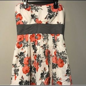 NWT Body Central Strapless Coral, White, and Gray Dress Size 11 (Juniors)